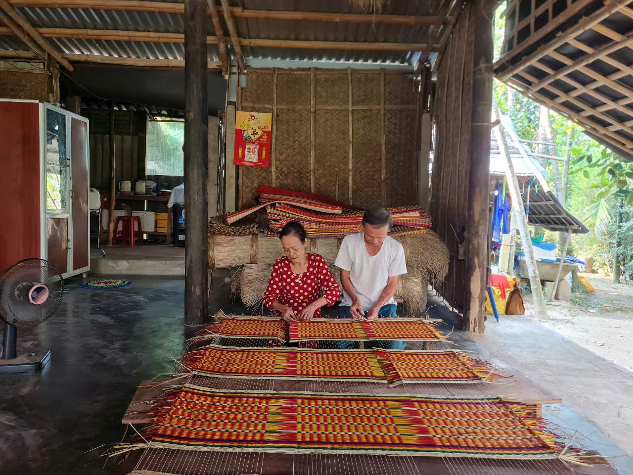 Làng chiếu truyền thống Bàn Thạch tìm cách phục vụ du khách