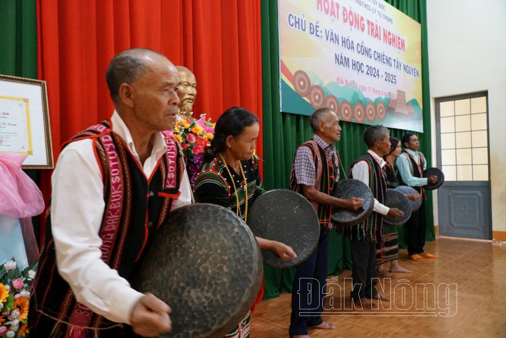 Những nhịp chiêng gieo mầm văn hóa ở vùng biên Đắk Nông