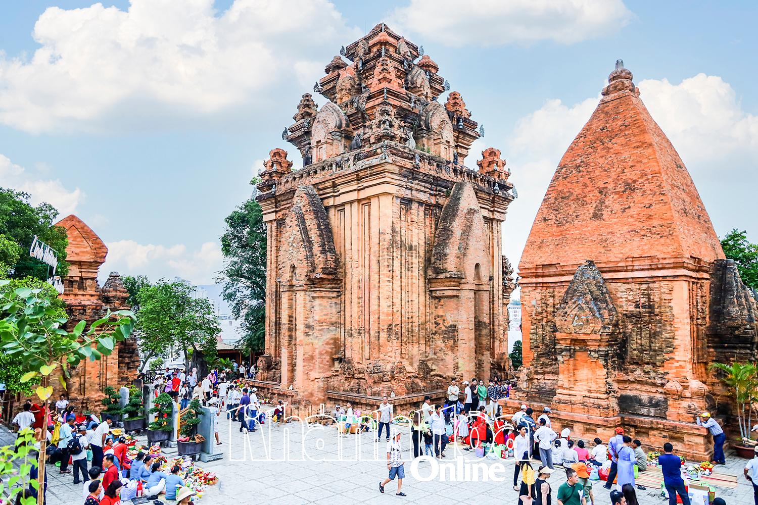 Khánh Hòa giữ gìn vẻ đẹp cho các di tích