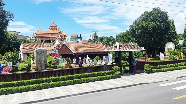 Tháng 5 thăm Trường Dục Thanh