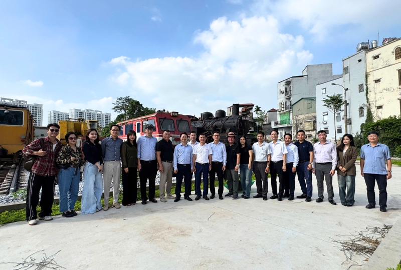 Du lịch Hà Nội sắp có tour tàu hỏa hai tầng độc đáo