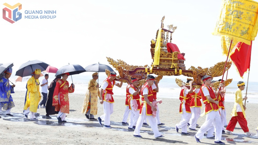 Du lịch văn hóa ở vùng biên