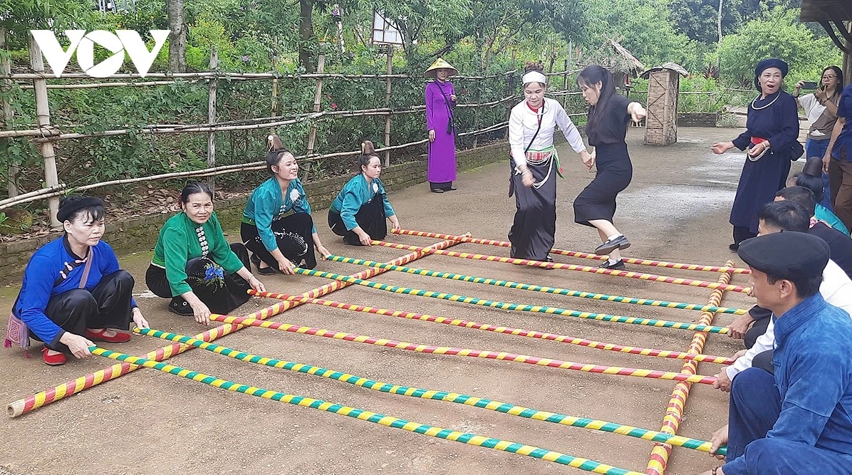 Về Làng Văn hóa - Du lịch các dân tộc Việt Nam trải nghiệm nét văn hóa truyền thống