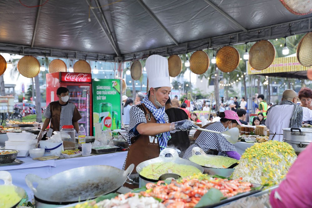 Hàng loạt thương hiệu ẩm thực nổi tiếng phục vụ du khách tại ''Hương vị mùa hè Đà Nẵng''