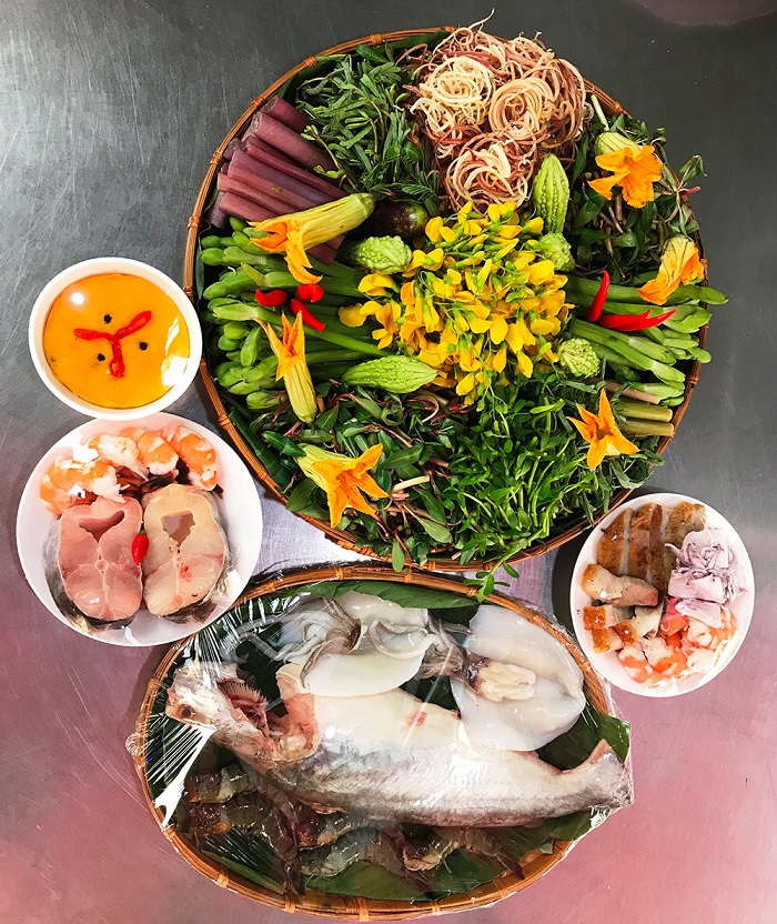 Độc đáo hương vị lẩu mắm