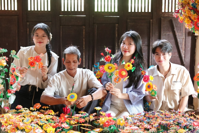 Nhịp thở mới từ làng hoa giấy Thanh Tiên (TP. Huế)