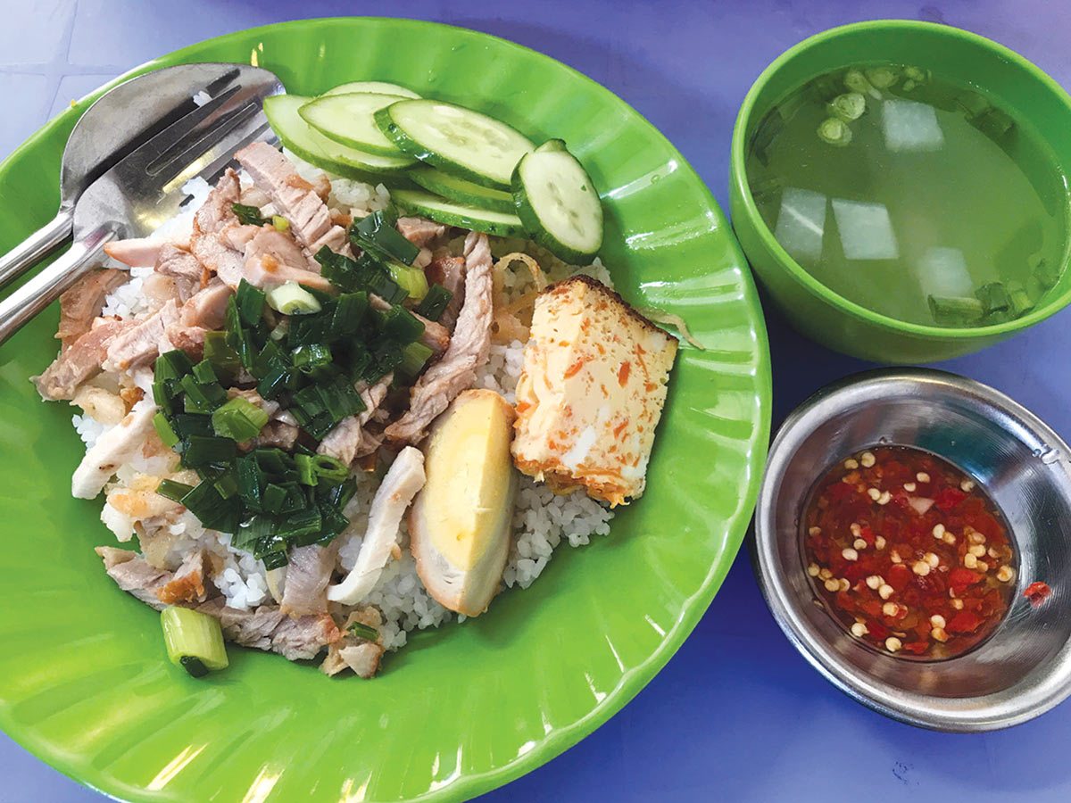 Hấp dẫn cơm tấm Long Xuyên