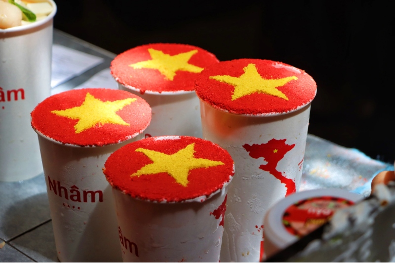 Khi ẩm thực khoác lên mình sắc đỏ sao vàng