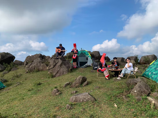 Về Hoành Mô (Quảng Ninh) xem người Tày, Dao, Sán Chỉ làm du lịch