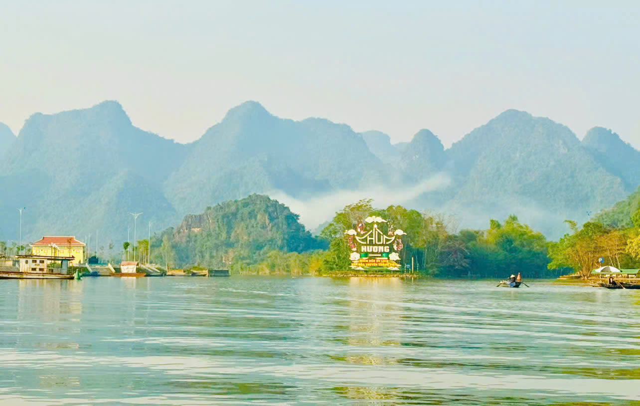 Phát triển du lịch xã Hương Sơn gắn với chuẩn bị tổ chức Lễ hội Du lịch Chùa Hương năm 2026