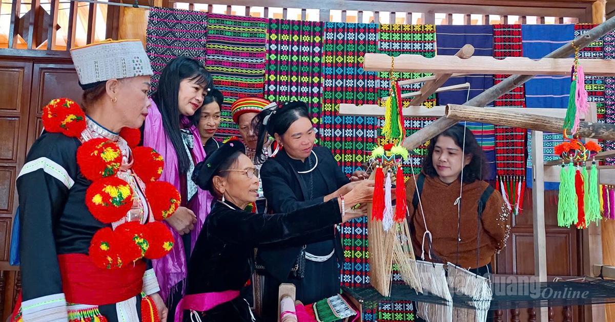 Tuyên Quang: Phát huy sức mạnh mềm của dân tộc