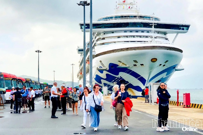 Khánh Hòa: Khởi sắc du lịch tàu biển đầu năm