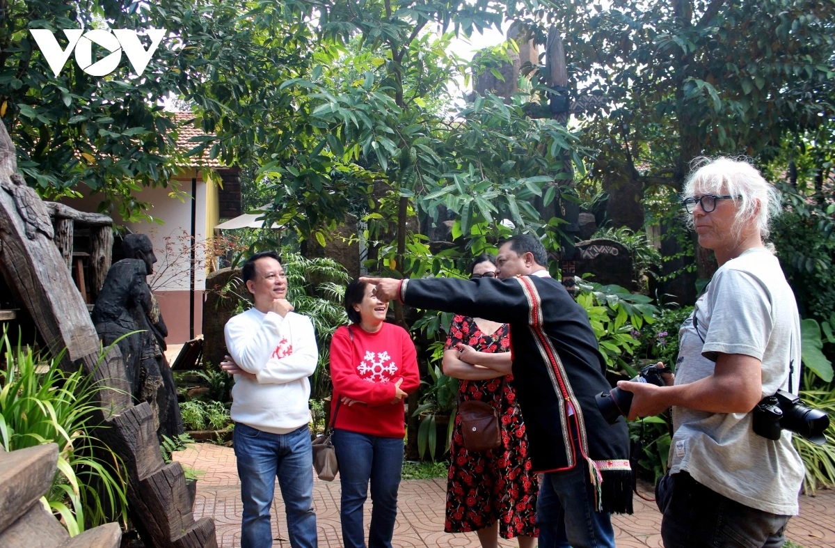 Bản sắc văn hóa cộng đồng ''hút khách'' đến Đắk Lắk dịp đầu năm