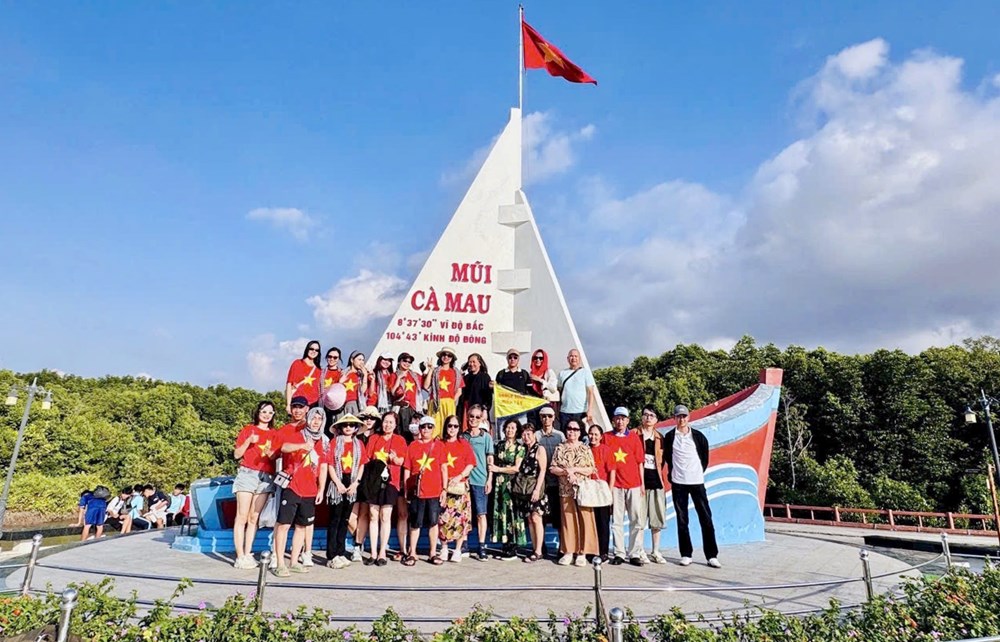 Du lịch Cà Mau duy trì đà tăng trưởng ấn tượng