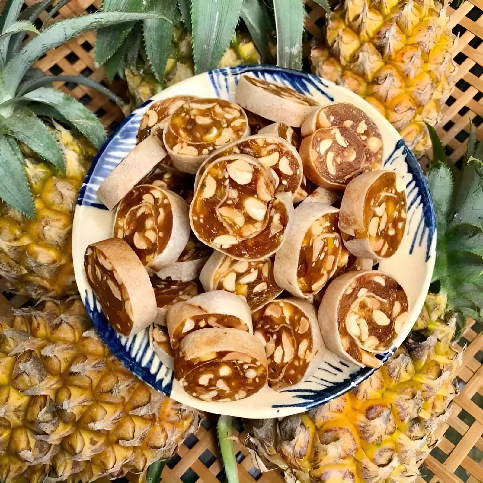 Vị ngọt khóm Vĩnh Tuy