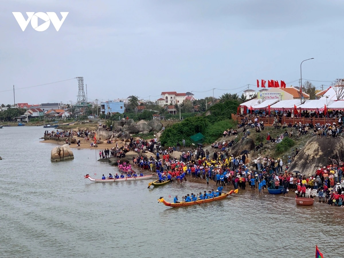 Lễ hội sông nước Đà Nông gắn với tín ngưỡng cư dân vùng biển Phú Yên
