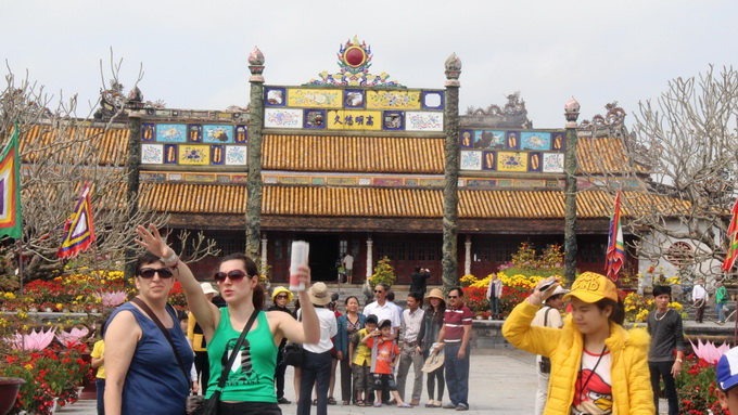 Gần 50 ngàn lượt khách đến Thừa Thiên Huế trong 07 ngày Tết Ất Mùi