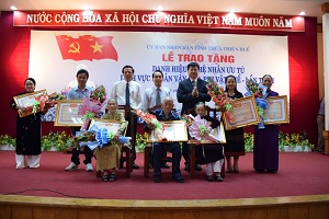 Thừa Thiên-Huế trao danh hiệu Nghệ nhân ưu tú cho 8 cá nhân