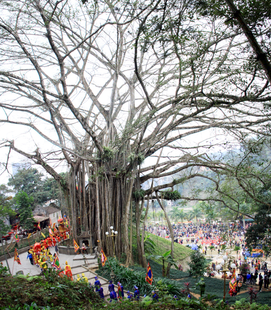 Đền Thượng - một điểm du lịch tâm linh của thành phố Lào Cai.
