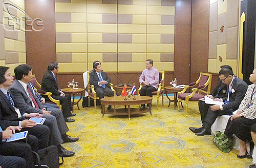Bộ trưởng Nguyễn Ngọc Thiện gặp mặt song phương với Bộ trưởng Du lịch và Thể thao Thái Lan