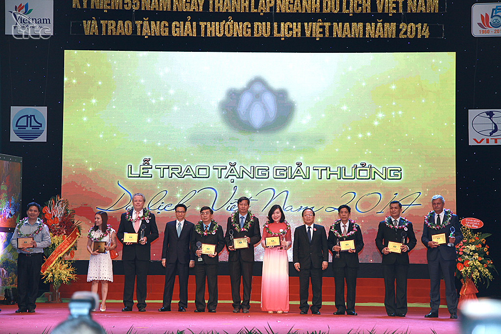 Chuẩn bị tổ chức Lễ vinh danh các doanh nghiệp du lịch hàng đầu Việt Nam năm 2016