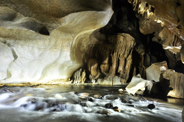 Phát hiện một hang động đẹp ở Bắc Kạn