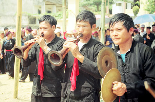 Kèn Pí lè - Nhạc cụ độc đáo của dân tộc Tày ở Lào Cai
