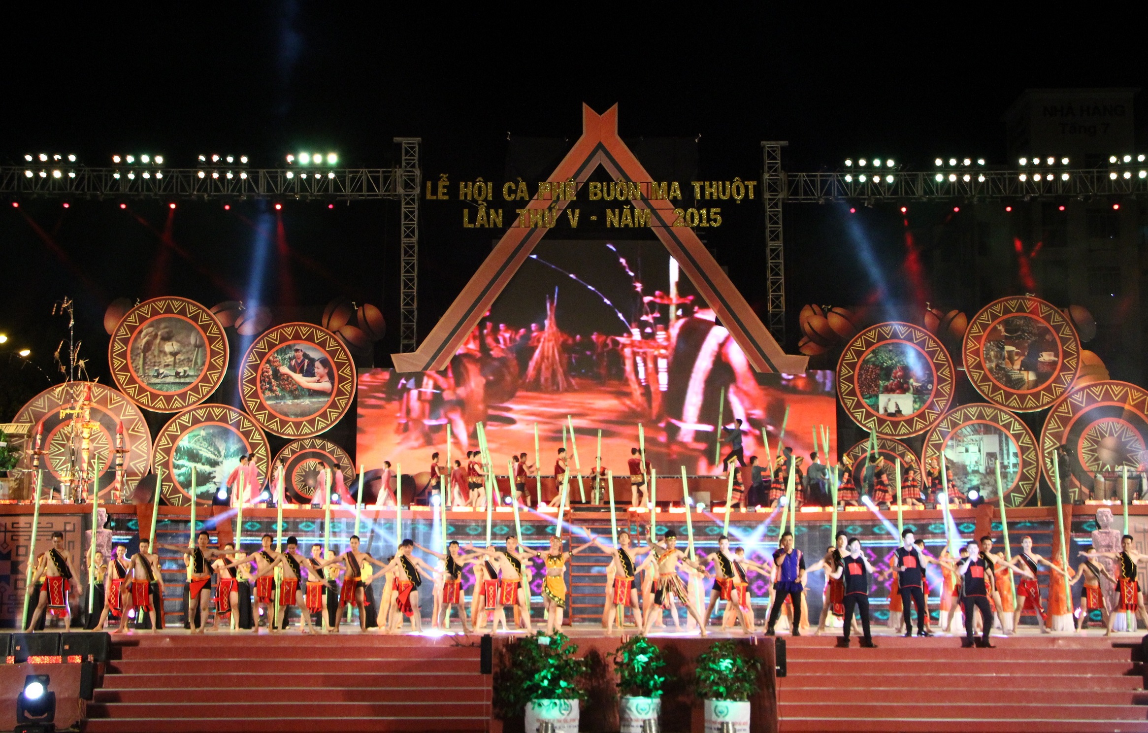 Đắk Lắk tổ chức Lễ hội cà phê Buôn Ma Thuột lần thứ 6 và Liên hoan văn hóa Cồng chiêng Tây Nguyên 2017