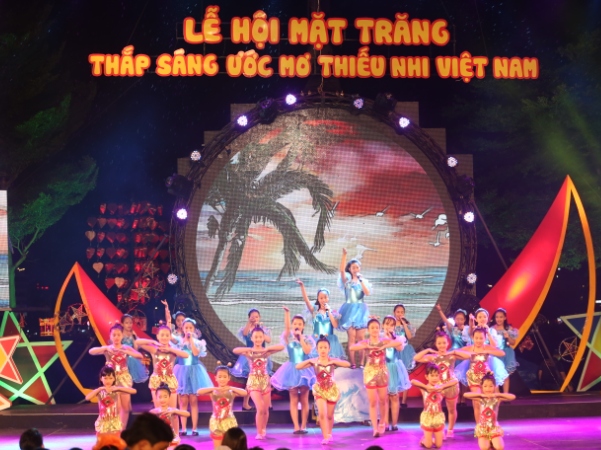 Lễ hội mặt trăng 2016 - kết nối các trẻ em ở đất liền với hải đảo 