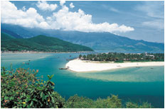 Thừa Thiên-Huế khai thác tiềm năng du lịch biển