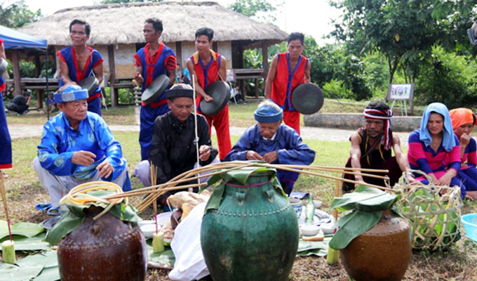 Lễ bỏ mả của dân tộc Raglai