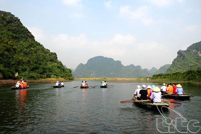 Ninh Bình: Đưa du lịch thực sự trở thành ngành kinh tế mũi nhọn của tỉnh 