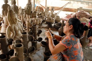 Ninh Thuận: Trưng bày nghề truyền thống người Chăm