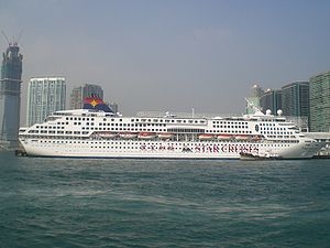 Du khách tàu biển 5 sao bầu chọn cho Vịnh Hạ Long