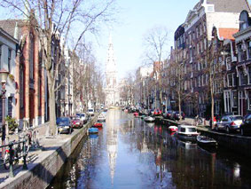 Amsterdam - thành phố của những con kênh