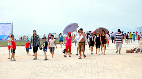 Biển đảo - Sức bật cho du lịch Quảng Ninh