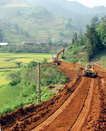 Lào Cai: Đầu tư xây dựng tuyến đường du lịch Bản Phố - Cốc Ly