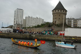 Hoành tráng và sôi động Lễ hội Brest 2008