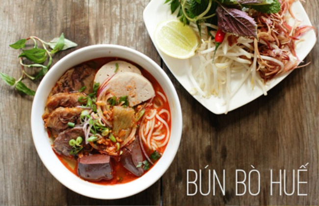 Bún bò Huế - Món ngon Cố đô thành Kỷ lục châu Á