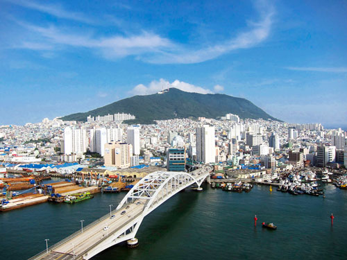 Du ngoạn thu về trên phố cảng Busan – Hàn Quốc