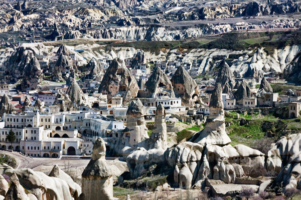 Thiên nhiên độc nhất vô nhị ở thành phố Cappadocia (Thổ Nhĩ Kỳ)