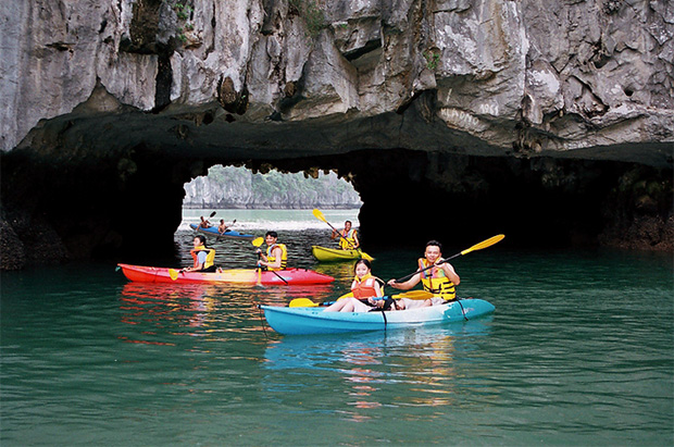 Hấp dẫn loại hình chèo thuyền kayak ở Việt Nam 