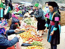 Chợ tình Khâu Vai (Hà Giang)