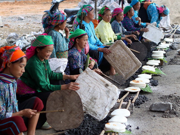  Bảo tồn không gian văn hóa chợ phiên trên Cao nguyên đá Đồng Văn 