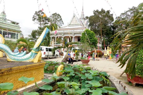 Sóc Trăng: Những ngày đầu năm, các điểm du lịch tâm linh hút khách