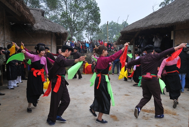 Lễ hội cầu mùa đầu năm mới của dân tộc Sán Chay (Phú Thọ)