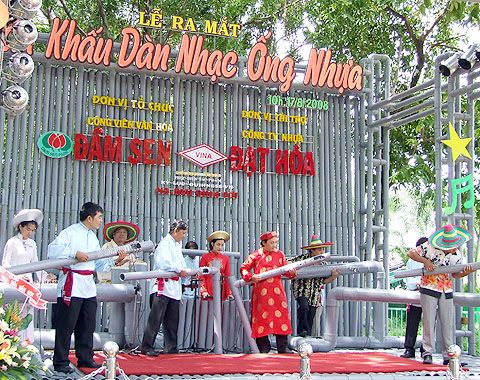 Dàn nhạc bằng ống nhựa: Loại nhạc cụ độc đáo đầu tiên của Việt Nam
