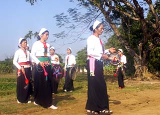 Hà Nội bảo tồn, khôi phục văn hóa dân tộc thiểu số huyện Ba Vì 