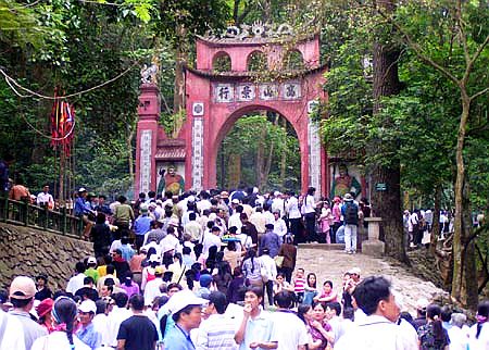 Lễ hội đền Hùng năm 2010 dự kiến đón khoảng 5 triệu lượt khách