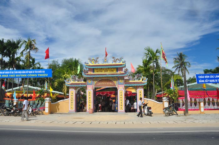 Đền thờ Huỳnh Công Thiệu (nguồn ảnh: baoquangngai.com.vn)